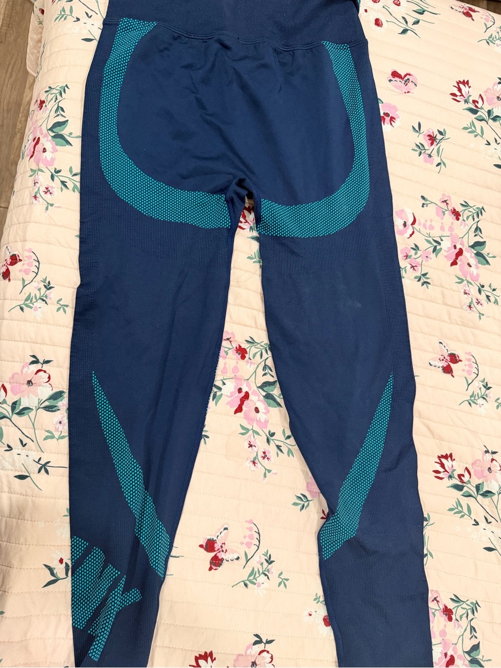 PINK Victoria's Secret Navy Blue Leggings with Teal Accents - Picture 4 of 4
